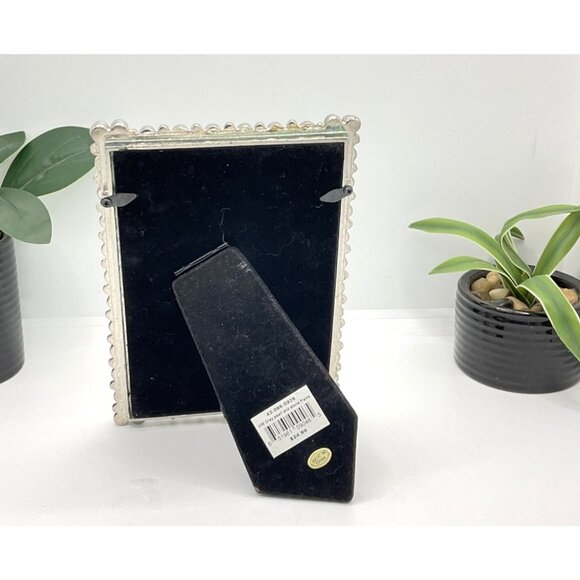 Timeless By Concepts Silver Pearl & Rhinestone 4x6 Picture Frame With Velvet Bac - Picture 2 of 6